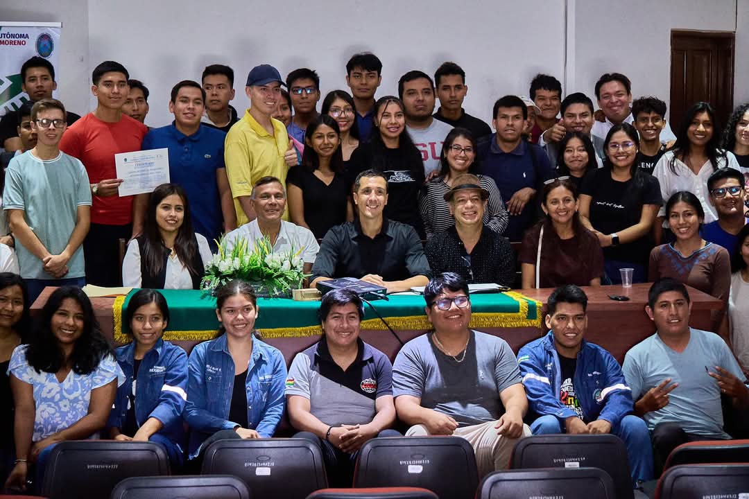 UAGRM impulsa la empleabilidad y el desarrollo profesional de sus estudiantes