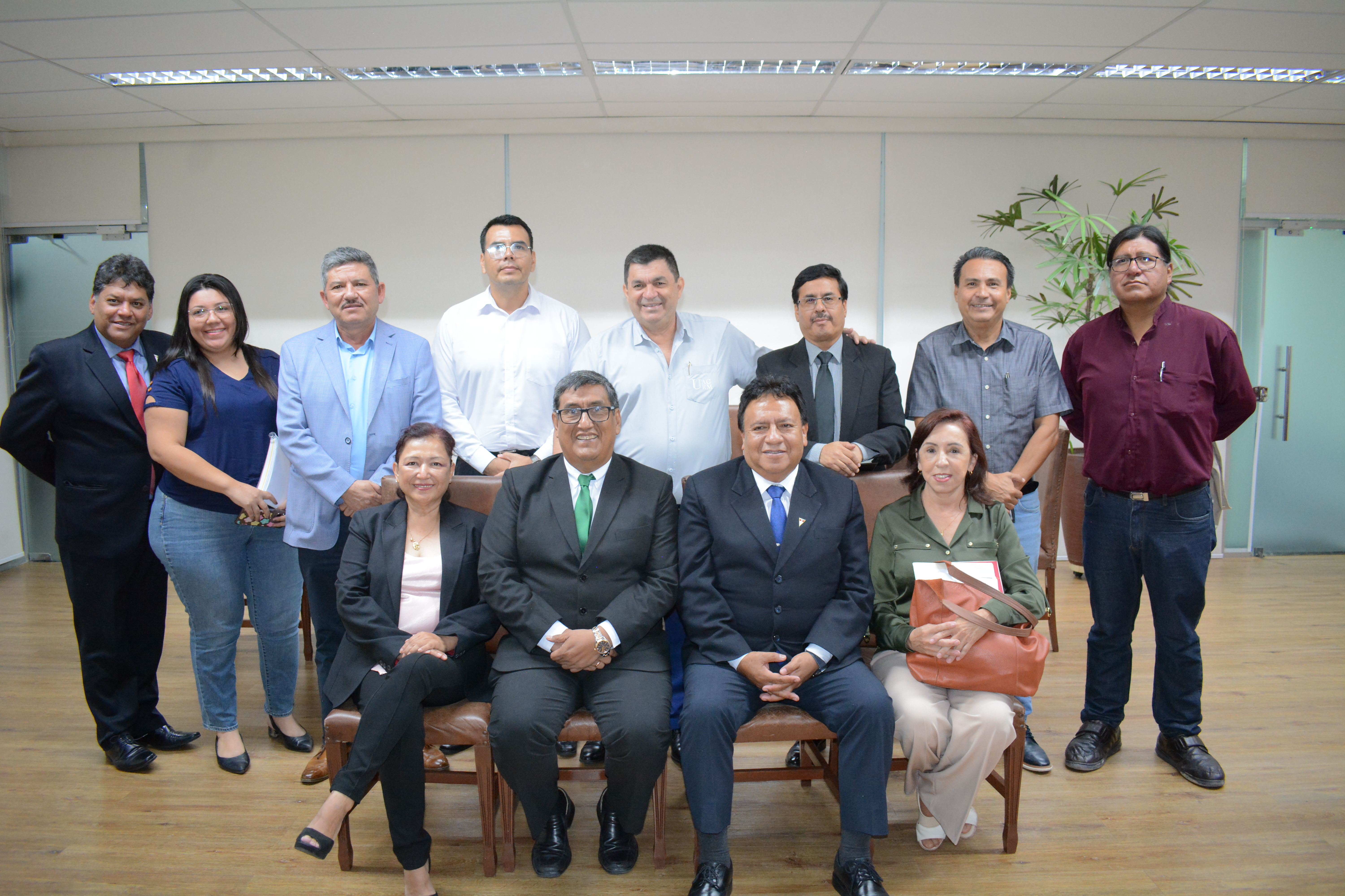 𝐔𝐀𝐆𝐑𝐌 𝐂𝐎𝐌𝐏𝐀𝐑𝐓𝐄 𝐒𝐔 𝐄𝐗𝐏𝐄𝐑𝐈𝐄𝐍𝐂𝐈𝐀 𝐃𝐄𝐋 𝐂𝐎𝐌𝐄𝐃𝐎𝐑 𝐔𝐍𝐈𝐕𝐄𝐑𝐒𝐈𝐓𝐀𝐑𝐈𝐎 𝐂𝐎𝐍 𝐋𝐀 𝐔𝐍𝐈𝐕𝐄𝐑𝐒𝐈𝐃𝐀𝐃 𝐌𝐀𝐘𝐎𝐑 𝐃𝐄 𝐒𝐀𝐍 𝐒𝐈𝐌Ó𝐍