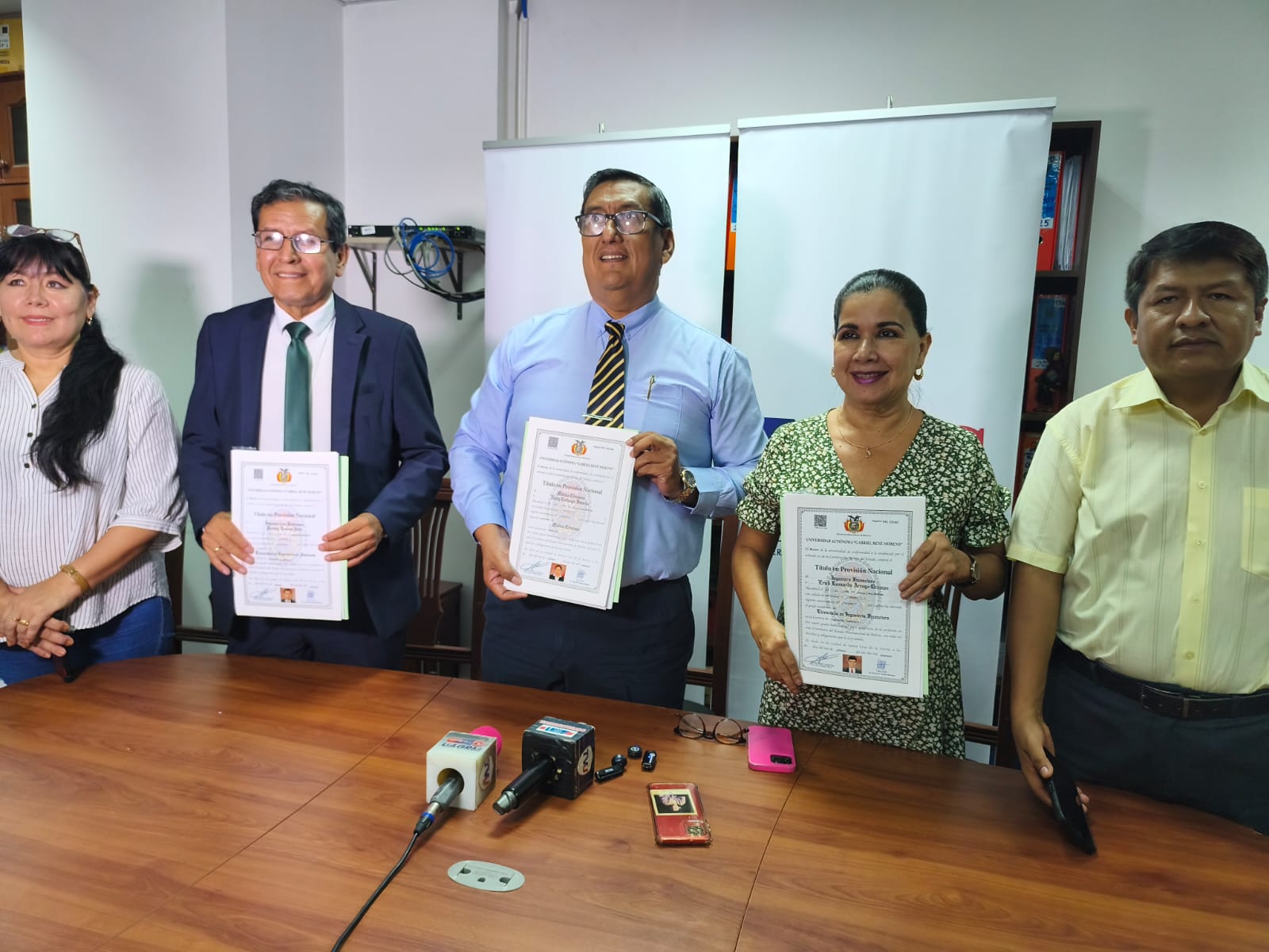 𝐔𝐀𝐆𝐑𝐌 𝐌𝐎𝐃𝐄𝐑𝐍𝐈𝐙𝐀 𝐋𝐀 𝐄𝐌𝐈𝐒𝐈Ó𝐍 𝐃𝐄 𝐓Í𝐓𝐔𝐋𝐎𝐒 𝐂𝐎𝐍 𝐅𝐈𝐑𝐌𝐀 𝐃𝐈𝐆𝐈𝐓𝐀𝐋 𝐘 𝐑𝐄𝐃𝐔𝐂𝐄 𝐓𝐈𝐄𝐌𝐏𝐎𝐒 𝐃𝐄 𝐄𝐍𝐓𝐑𝐄𝐆𝐀