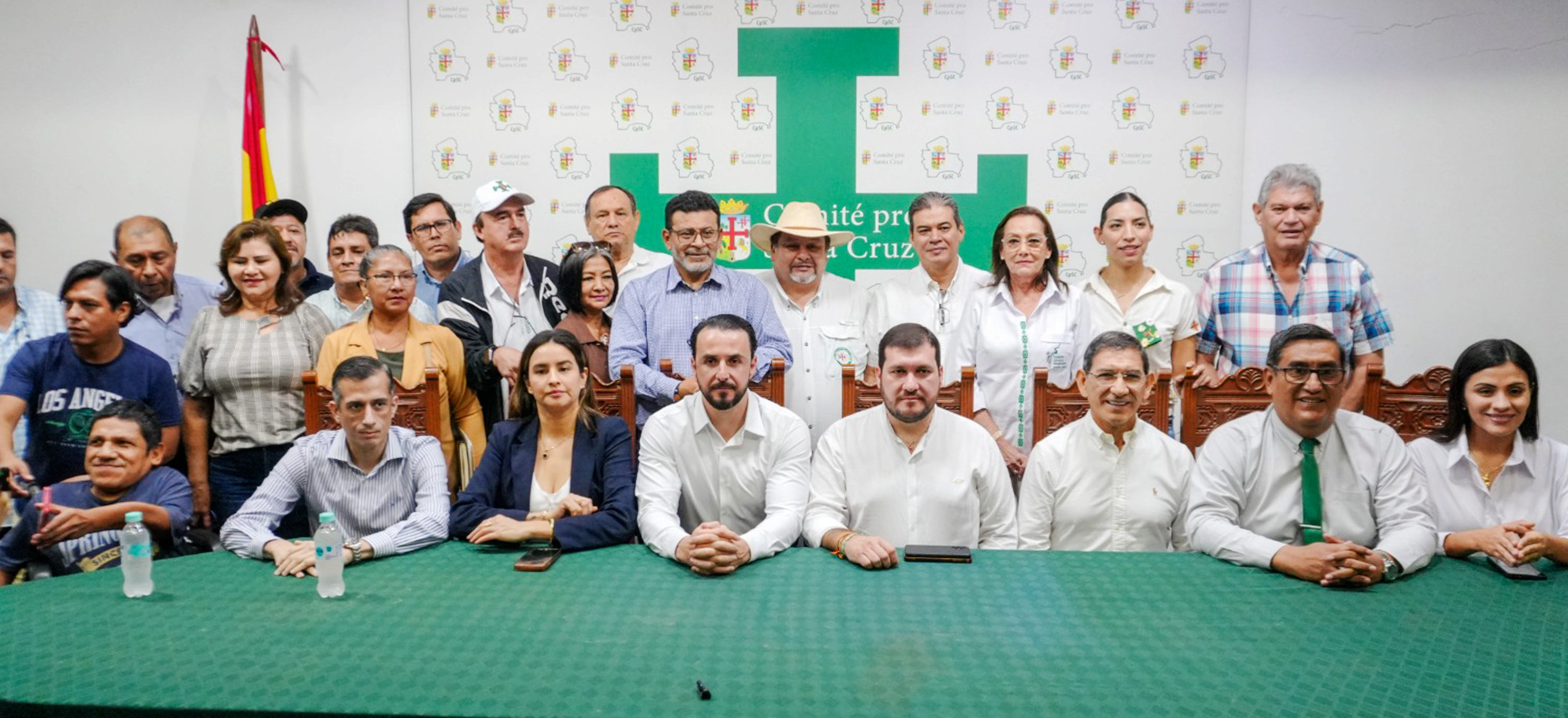 𝐔𝐀𝐆𝐑𝐌 𝐒𝐄 𝐒𝐔𝐌𝐀 𝐀 𝐋𝐀 𝐈𝐍𝐒𝐓𝐈𝐓𝐔𝐂𝐈𝐎𝐍𝐀𝐋𝐈𝐃𝐀𝐃 𝐂𝐑𝐔𝐂𝐄Ñ𝐀 𝐏𝐀𝐑𝐀 𝐈𝐌𝐏𝐔𝐋𝐒𝐀𝐑 𝐄𝐋 𝟓𝟎-𝟓𝟎