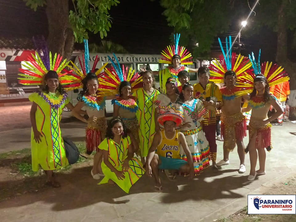 BALLET UNIVERSITARIO EN SAN JOSÉ DE CHIQUITOS