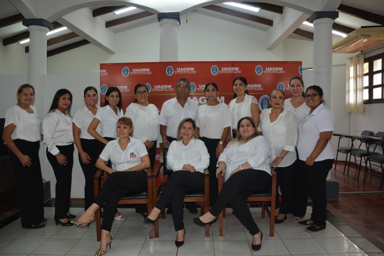 La UAGRM consolida su camino hacia la excelencia con 26 carreras acreditadas