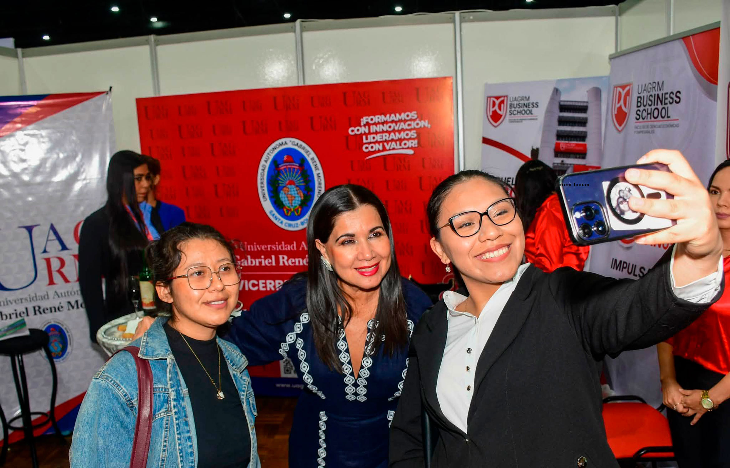 La UAGRM demostró su potencial técnico y académico en la EXPOCRUZ 2026