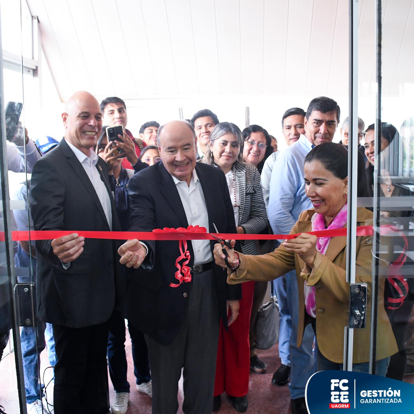COMERCIO INTERNACIONAL CUENTA CON NUEVA SALA DE CÓMPUTO