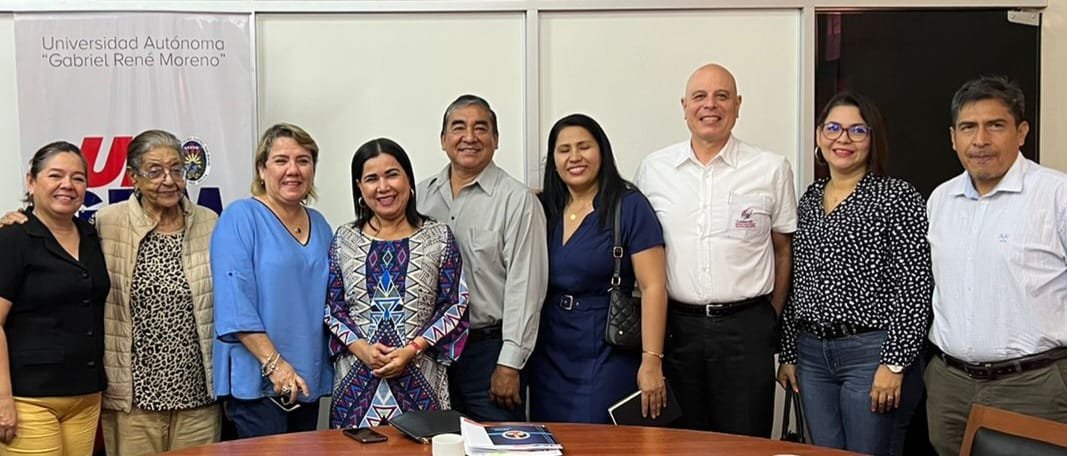 LUCHANDO POR CARGA HORARIA PARA COMERCIO INTERNACIONAL