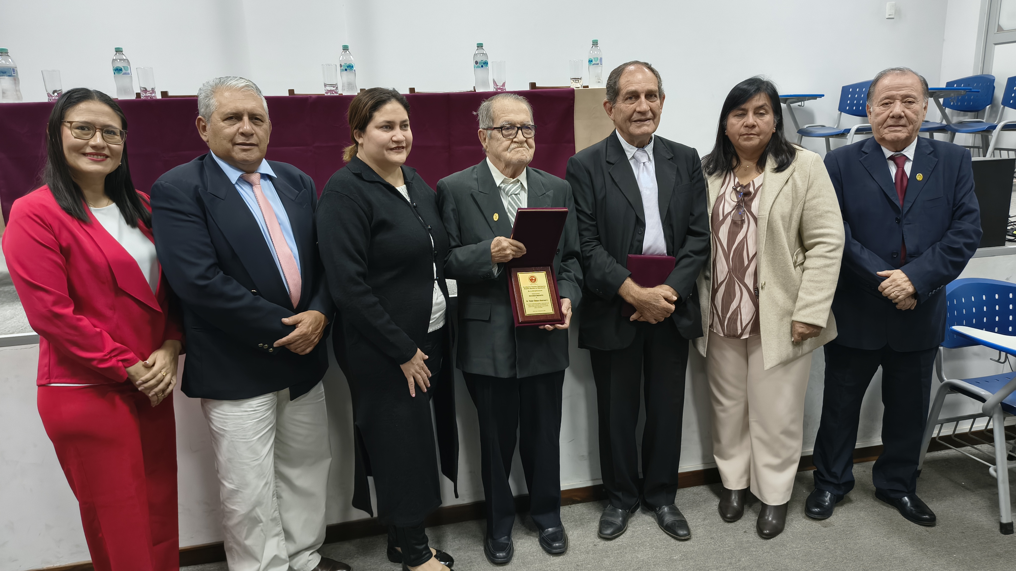 EL HOSPITAL ESCUELA DE VETERINARIA CELEBRA 66 AÑOS FORMANDO PROFESIONALES Y SIRVIENDO A LA COMUNIDAD